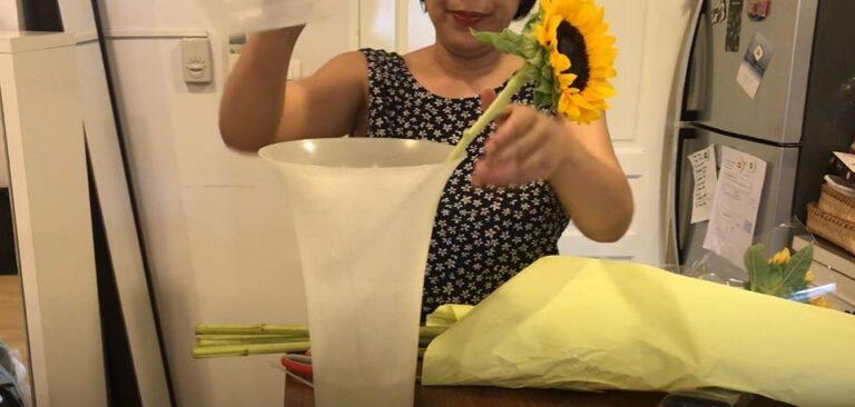 How tall should a vase be for Sunflowers
