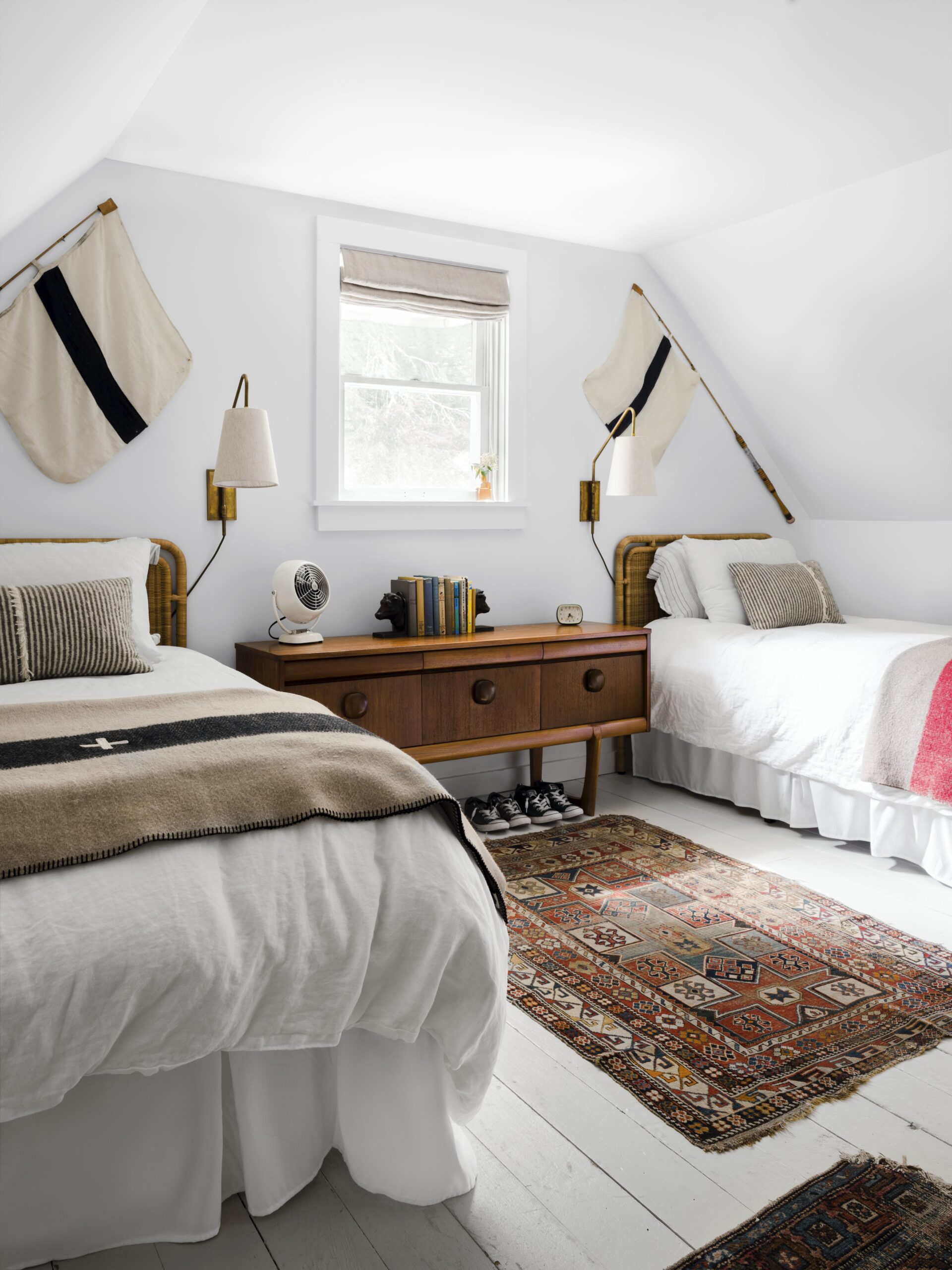 66+ Inspiring Attic Bedroom Ideas for Your Home