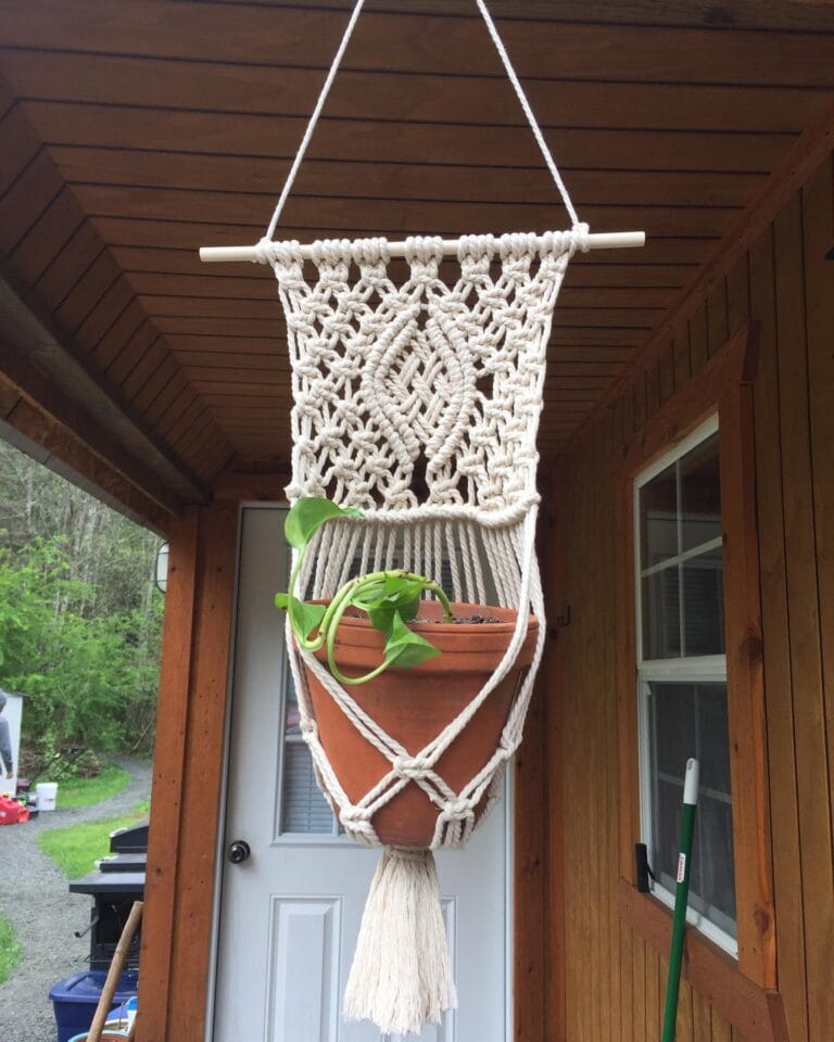 20+ DIY Macrame Plant Hanger Ideas for Boho Decor