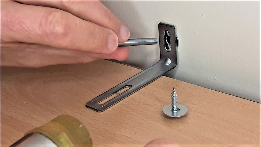 How To Mount A Bookshelf To The Wall