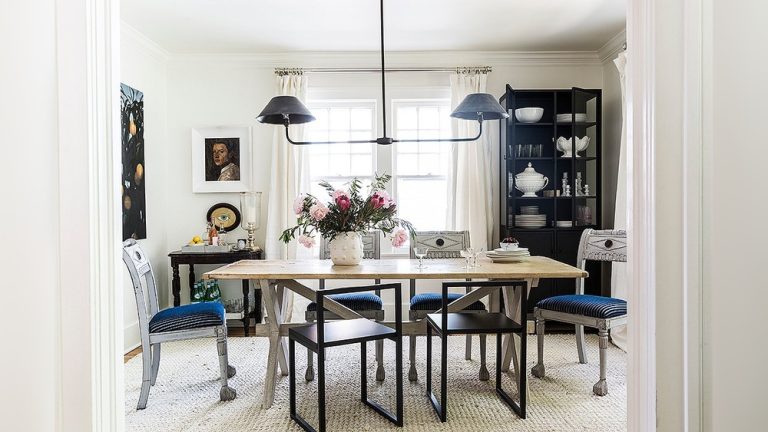 Round Dining Table With Different Chairs: Stylish Mixing Ideas