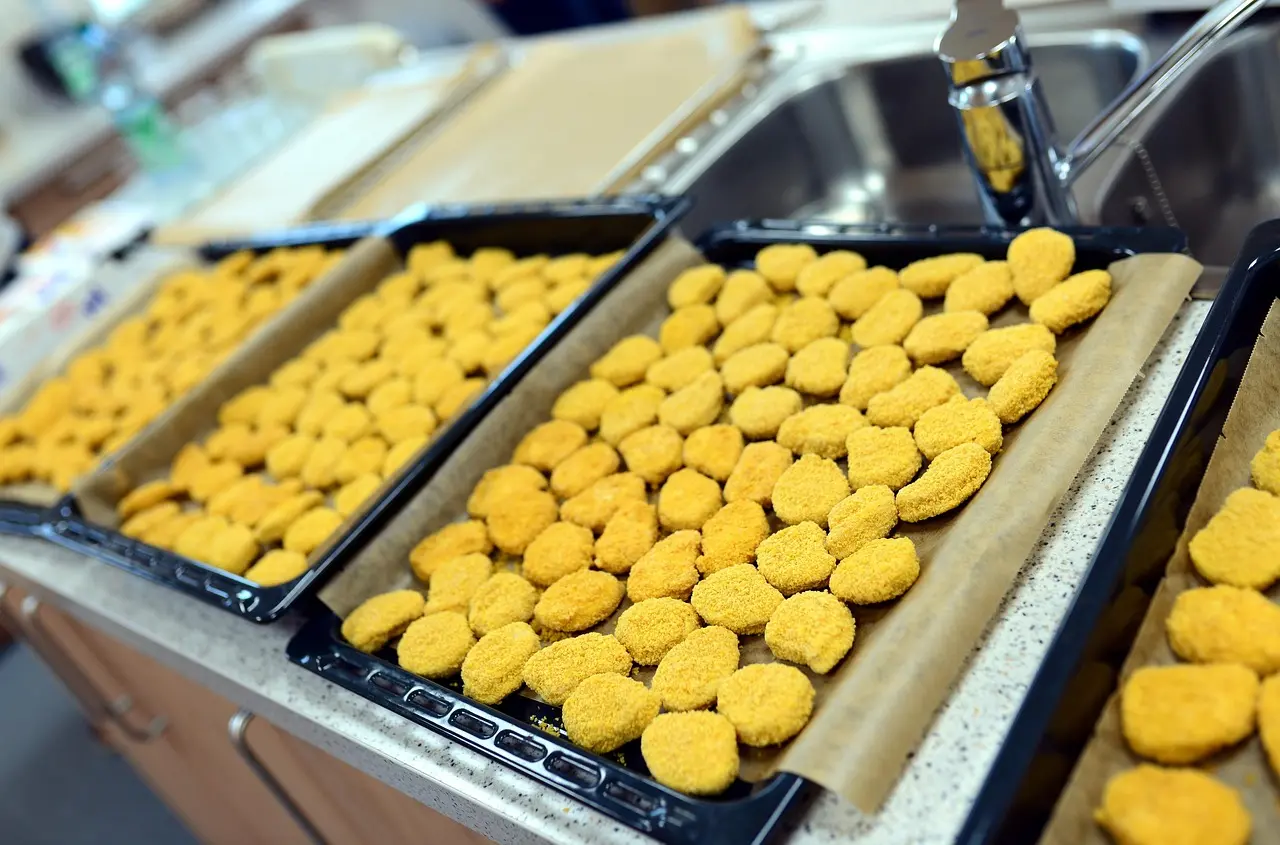 What changes the price of a baking sheet?