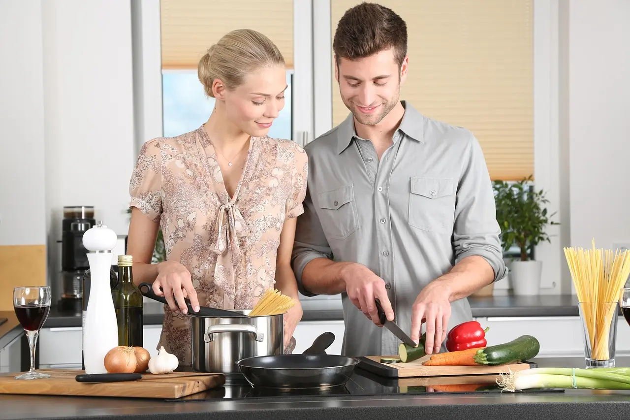 what is the best material for cookware for everyday use