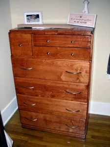 Best Dresser Paint for Laminate Surfaces: Top Picks