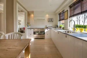 Best Wood Filler for Cabinet Repairs: we compared