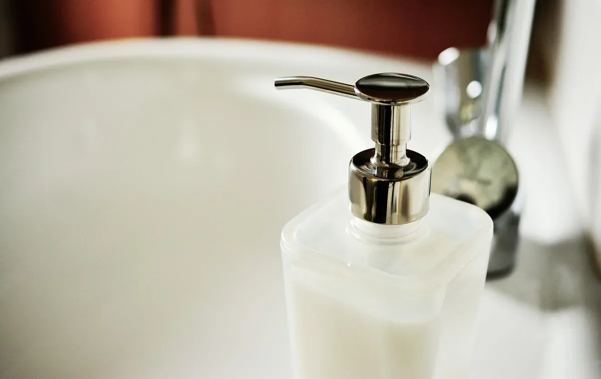 46+ Creative Guest Bathroom Ideas for a Fresh Look
