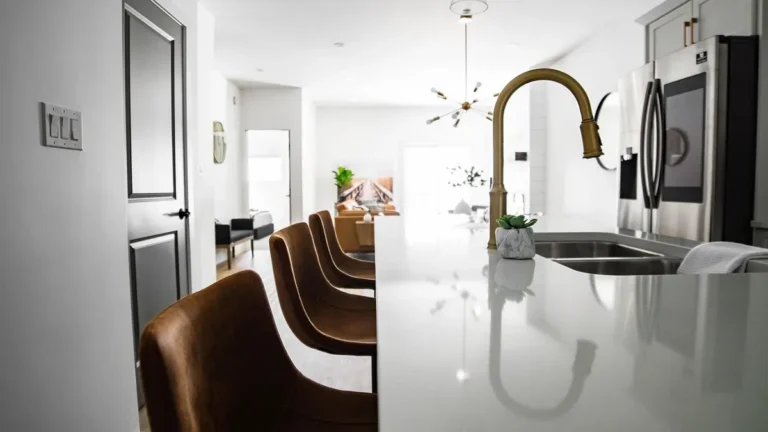 Stylish and Functional Kitchen Island and Table Combos: The Ultimate Kitchen Upgrade