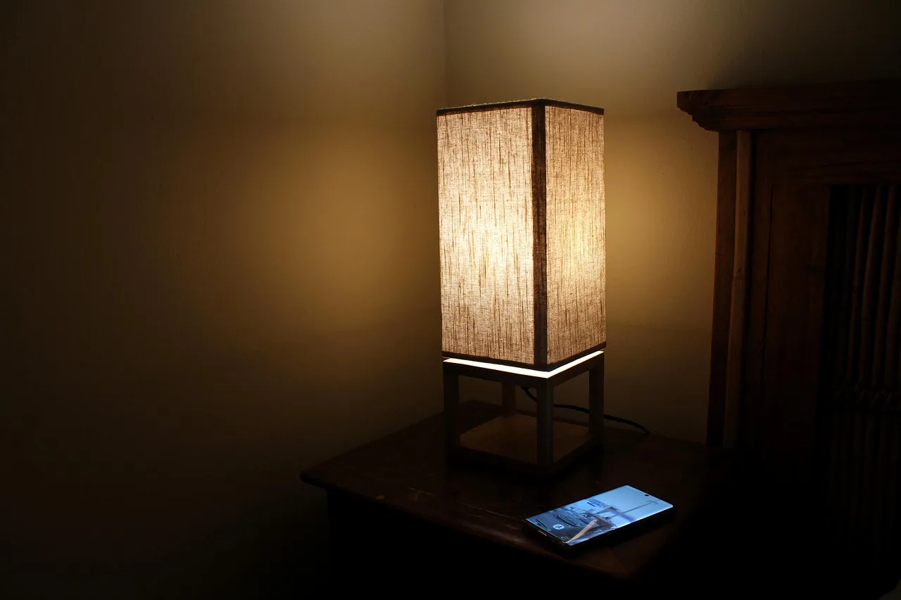 What is the cheapest way to light a bedroom?