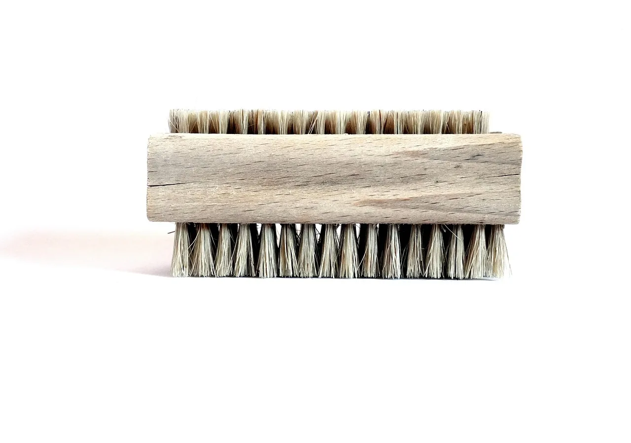 Handheld scrub brush: best for grout and corners