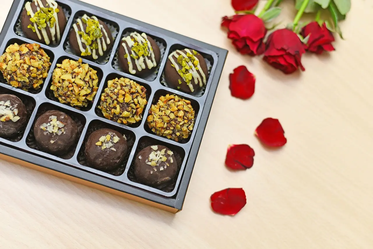 Best Valentine’s Day Dessert Recipes for Two: 12 Ideas