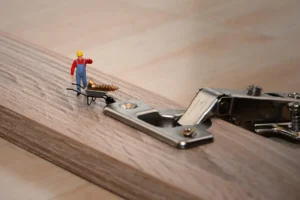 Cabinet Hinges vs Concealed Hinges: Which to Choose