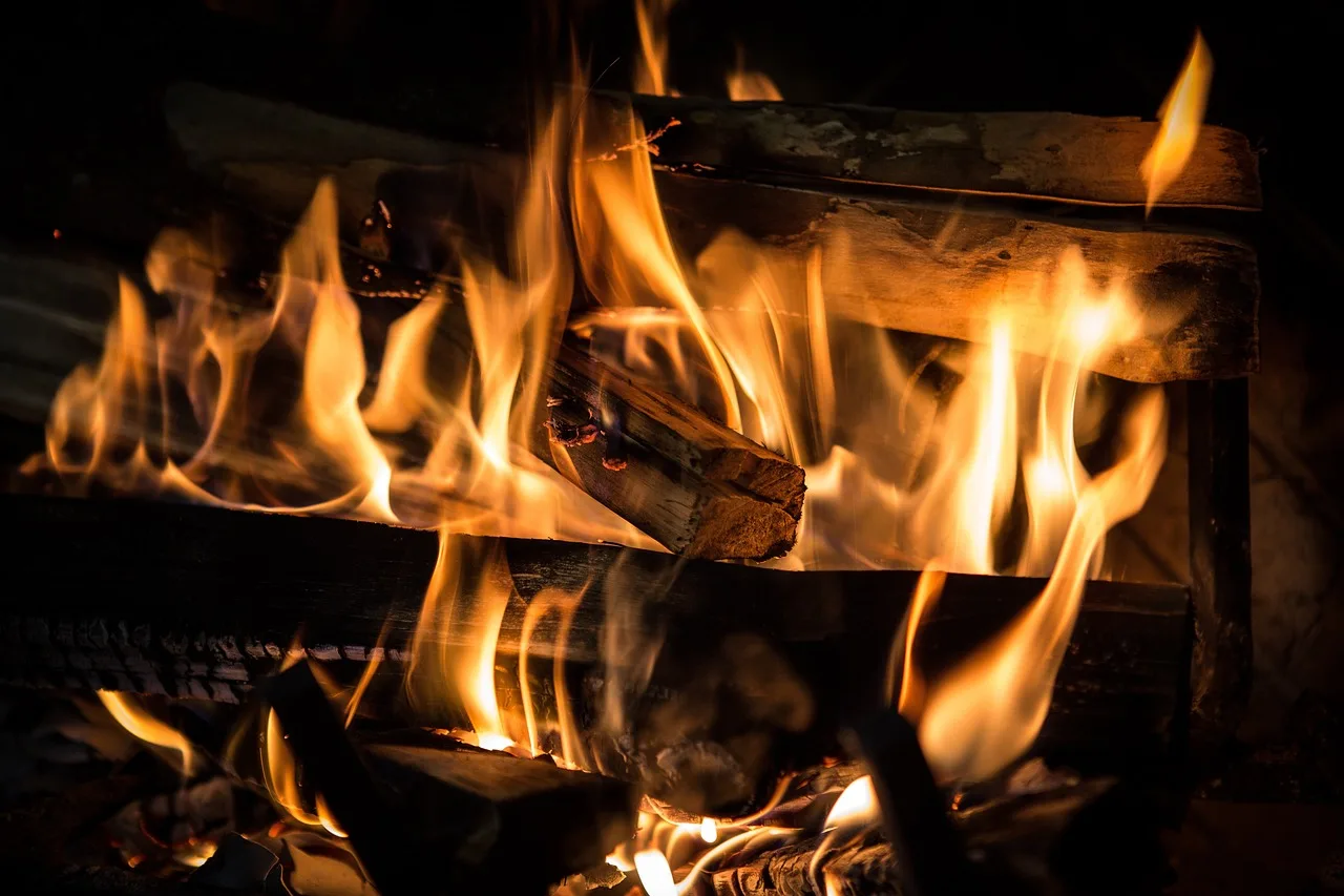 How much heat does a fireplace TV stand provide?