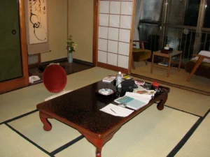 Full Futon vs Queen Futon: Which Fits Best for Your Room