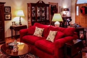 How to Decorate a Coffee Table for Christmas