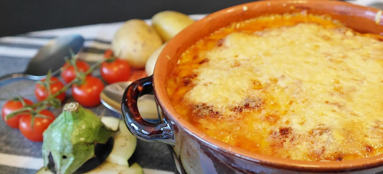Can you keep a casserole warm for travel?